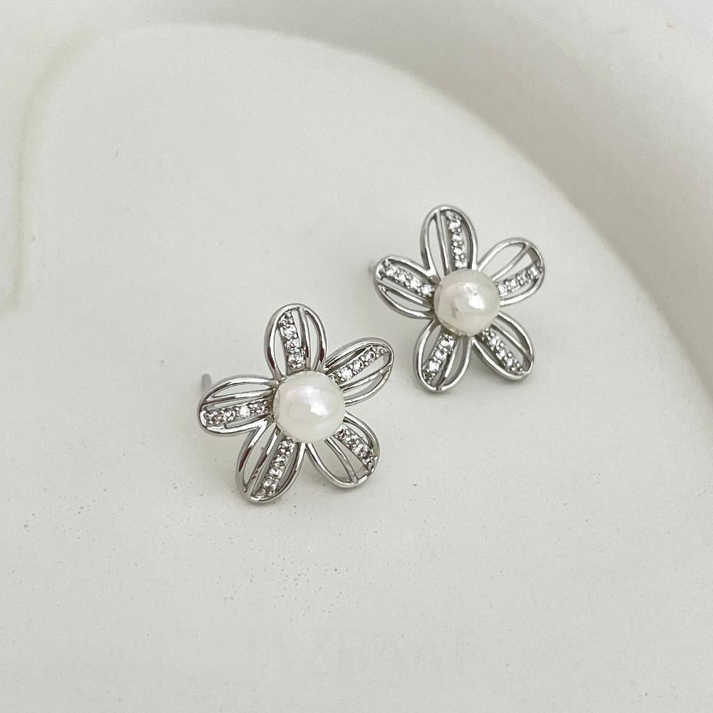 Floral White Pearl Korean Stud Earrings