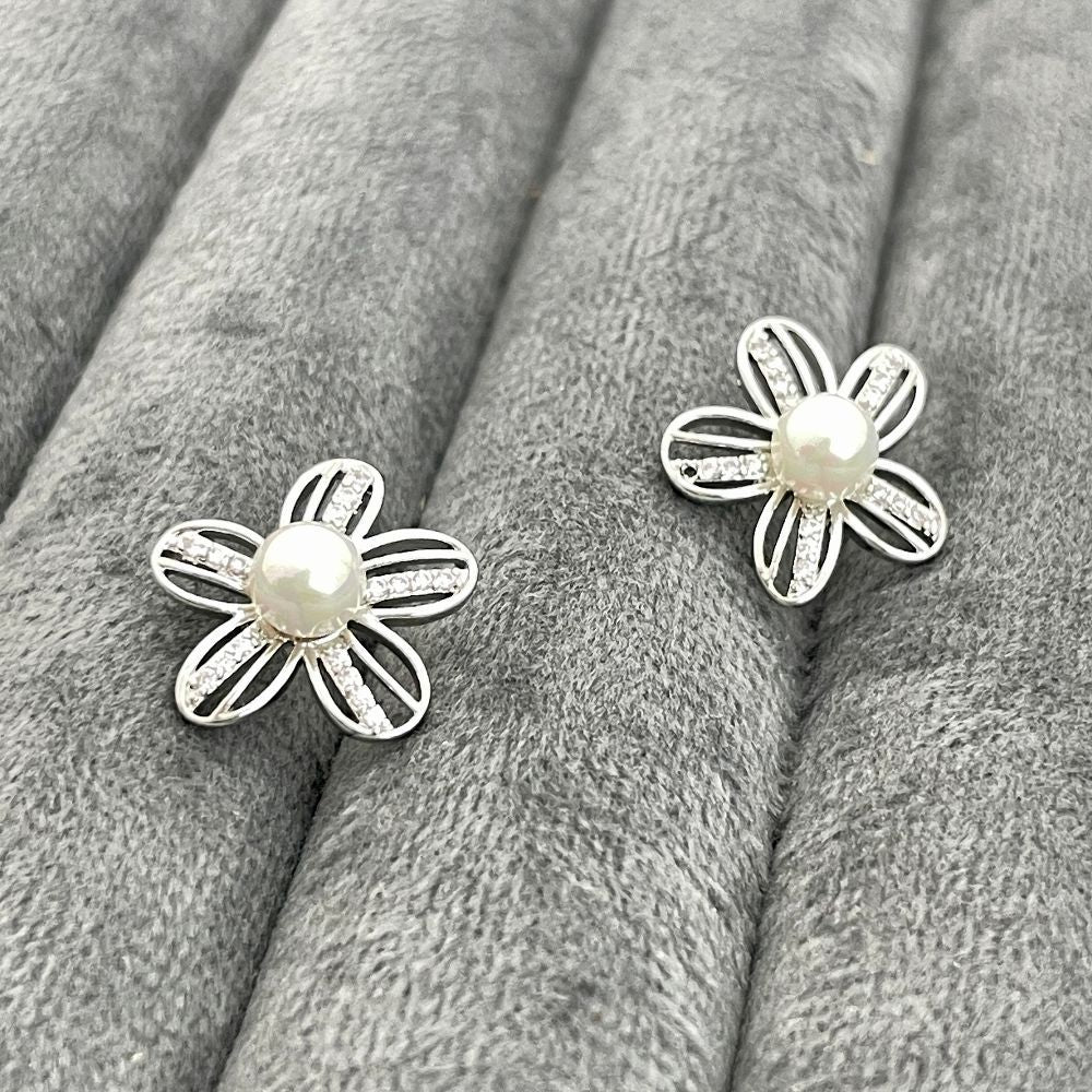 Floral White Pearl Korean Stud Earrings