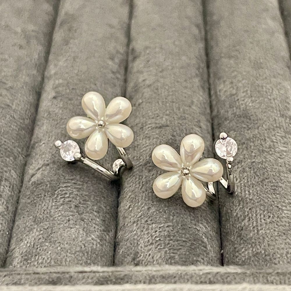 Flower Pearl Korean Stud Earrings