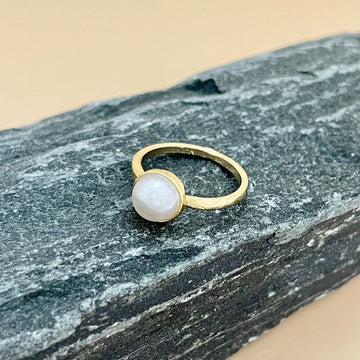 Jazbaat Gold-Plated Moonstone Pearl Ring