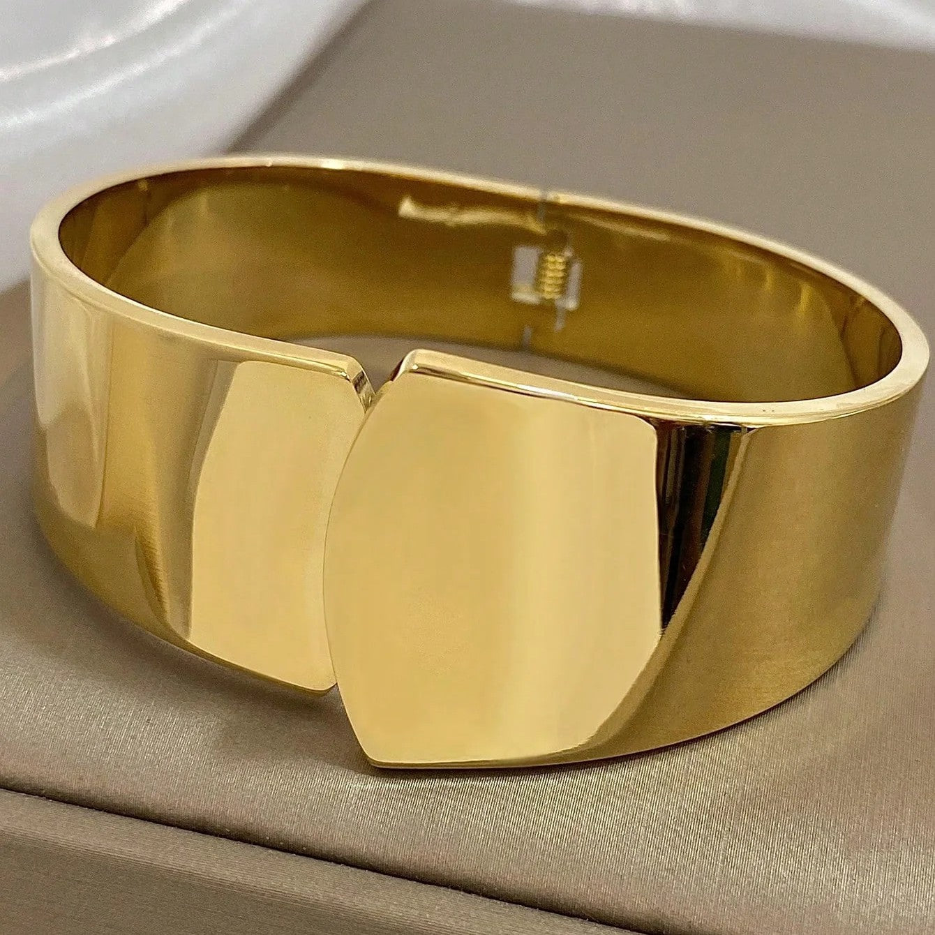 Jazbaat Gold-Plated Openable Stainless Steel Cuff Bracelet