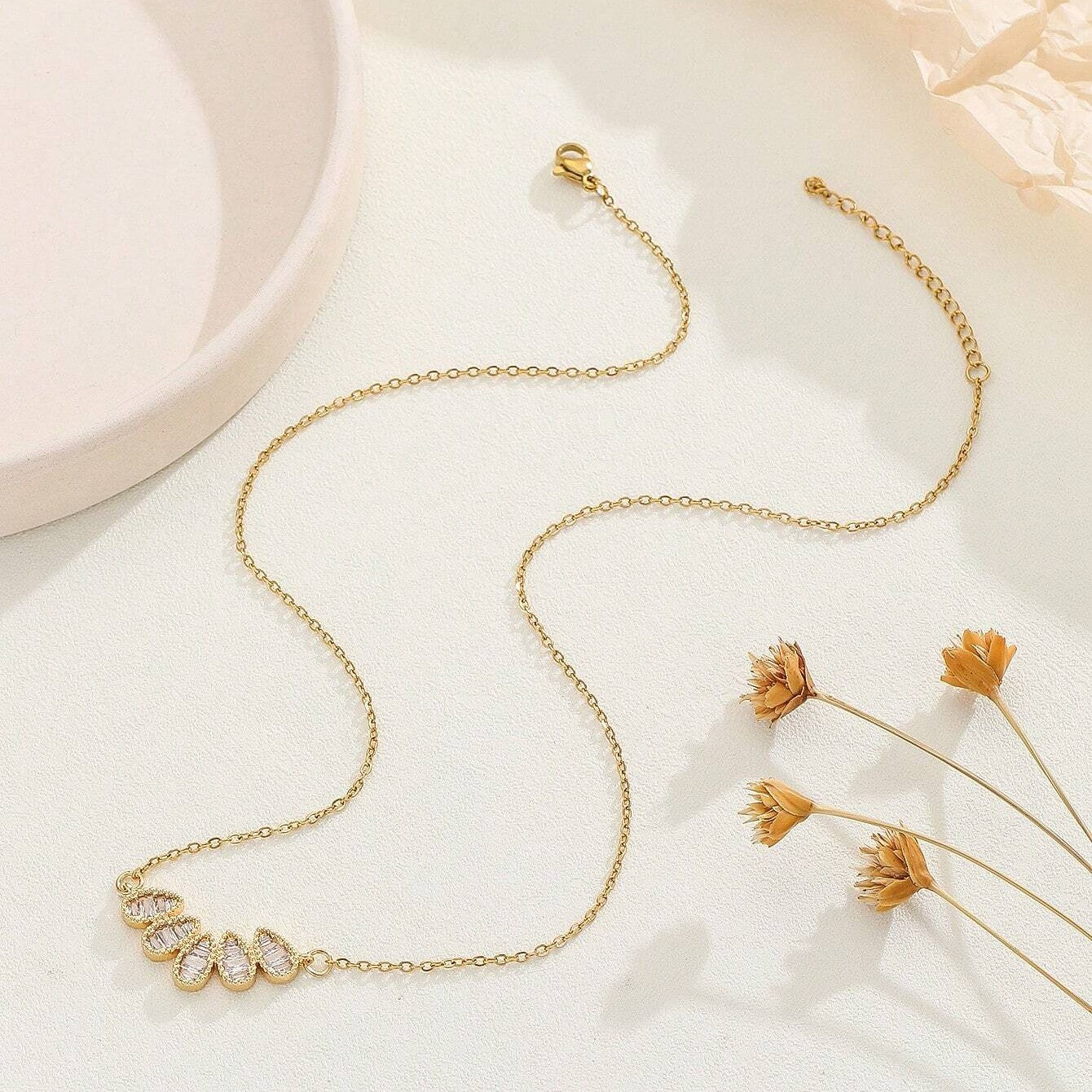 Jazbaat Gold-Plated Stainless Steel Raindrop-Shaped Zirconia Embedded Pendant Necklace