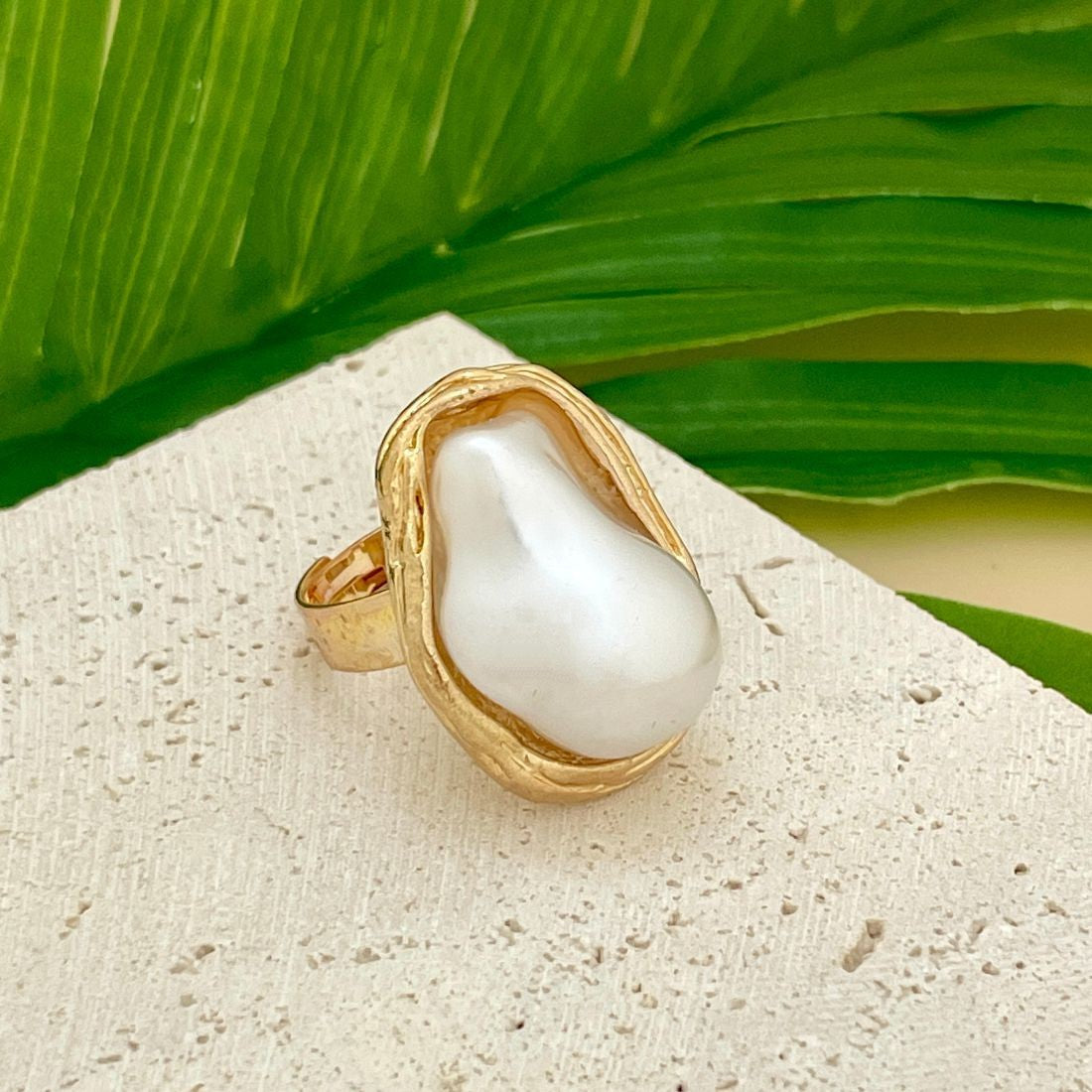 Jazbaat Gold-Toned Baroque Pearl Finger Ring