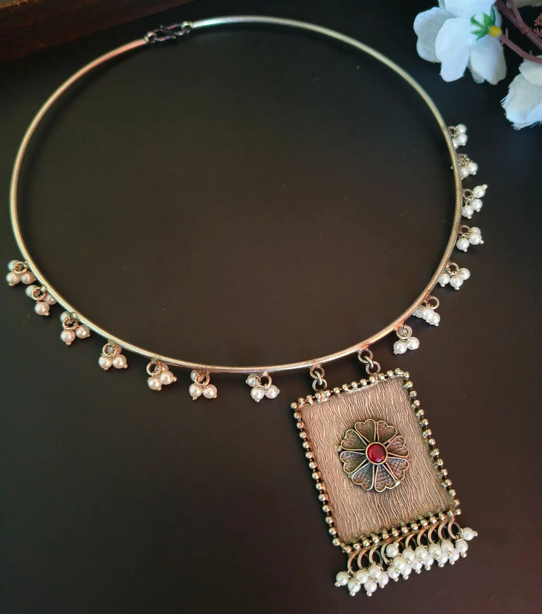 Jazbaat Silver-Plated Antique Beaded Pendant Hasli Choker Necklace