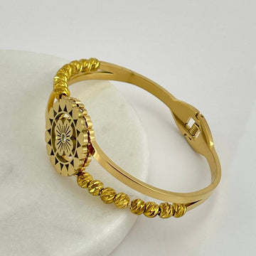Jazbaat Stainless Steel Anti-Tarnish Bangle Bracelet